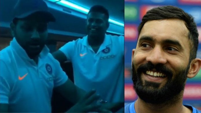 World Cup 2019: Rohit Sharma Playing Dumb Charades With Dinesh Karthik In a Bus