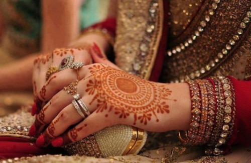 Arabic Mehndi Palanquin Design