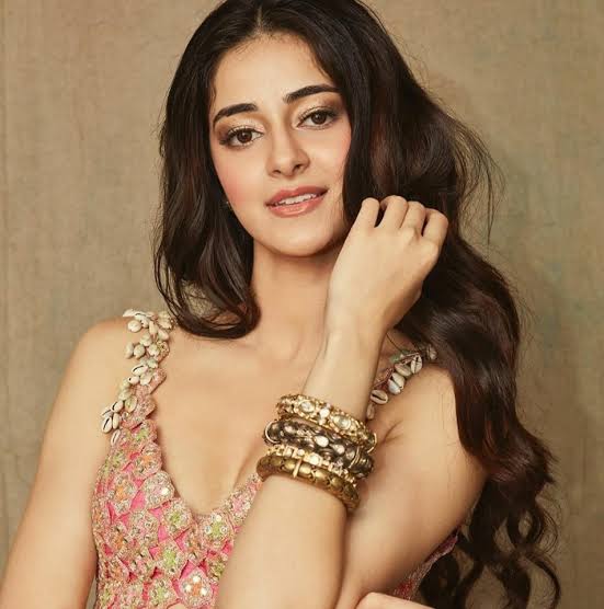 Ananya Pandey Was Seen Wearing A Torn Dress: Video Viral
