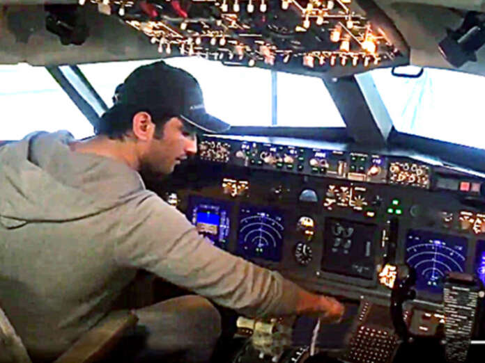 Sushant Singh Rajput’s Viral Video Of Flying A Boeing 737 Airplane