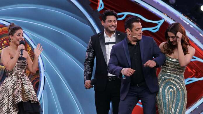 Bigg Boss 14: Siddharth Shukla Cleans The Toilet