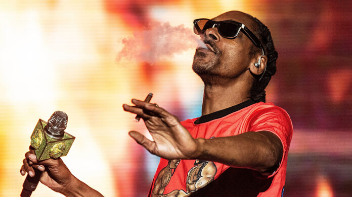 Snoop Dogg Christmas EP