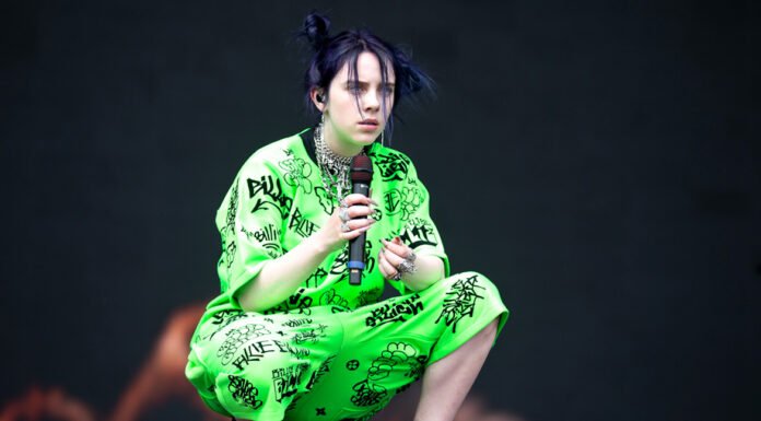 Billie Eilish surprises fans with her new hair color