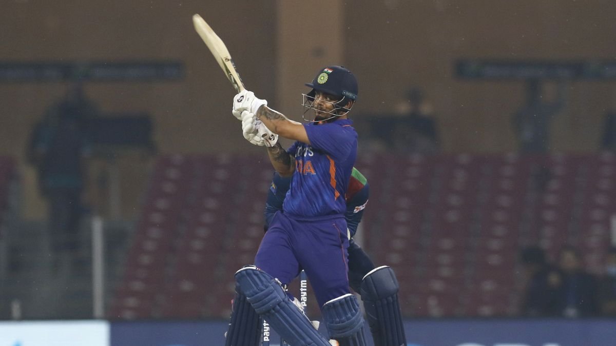 IND vs SA: Ishan Kishan smashes 2 sixes in the first over
