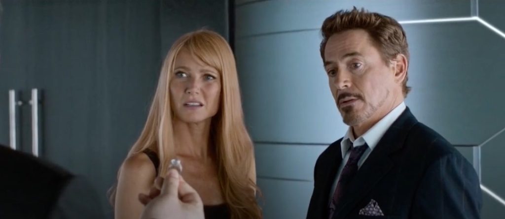 Gwyneth Paltrow and Robert Downey Jr Kissing Scene