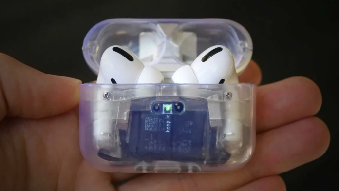 Transparent SLA resin AirPods Case with USB-C setup