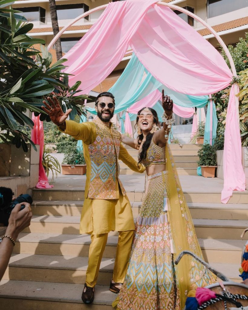 Kunal Thakur And Mukti Mohan  latest pictures