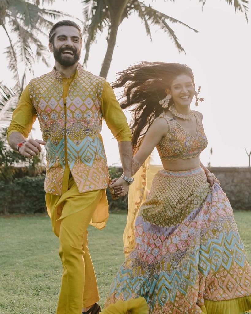 Kunal Thakur And Mukti Mohan  mehendi ceremony