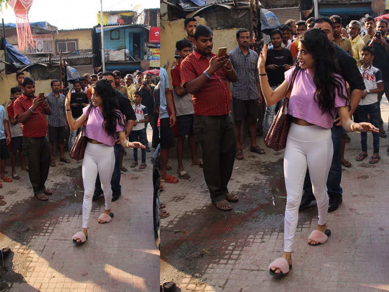 Janhvi Kapoor candid pictures