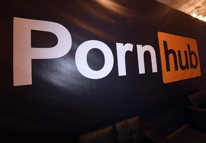 Pornhub free in italy
