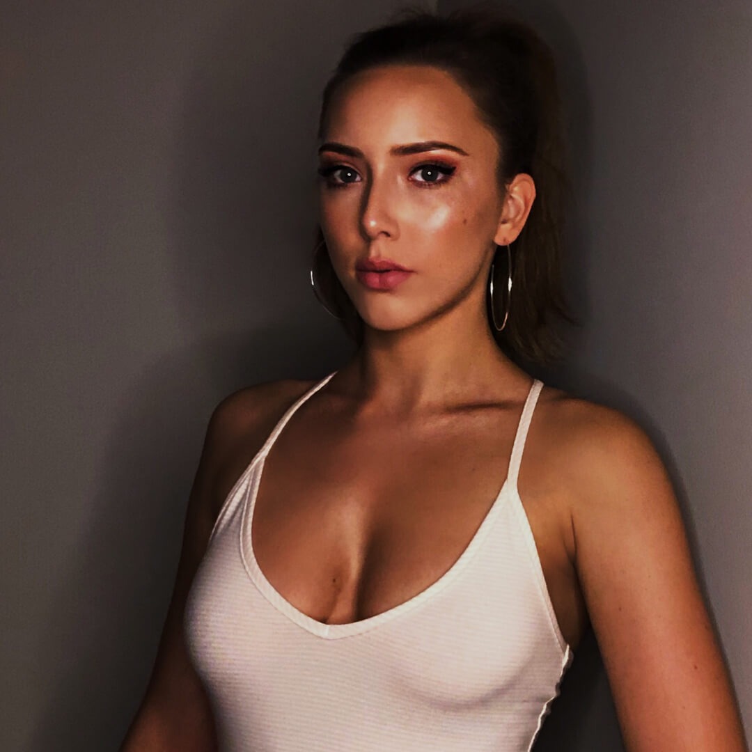 Alert! These Pictures Of Eminem's Daughter Hailey Jade Are Too Hot To